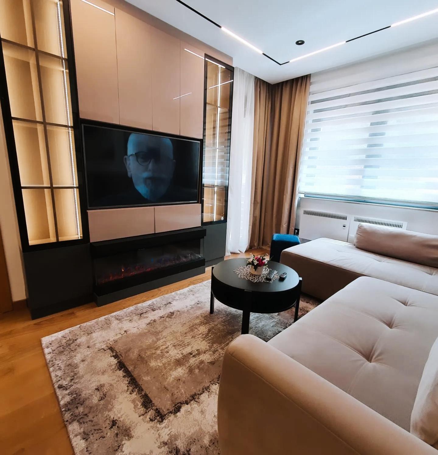 Lazarevic Lux - Pekovic Apartment